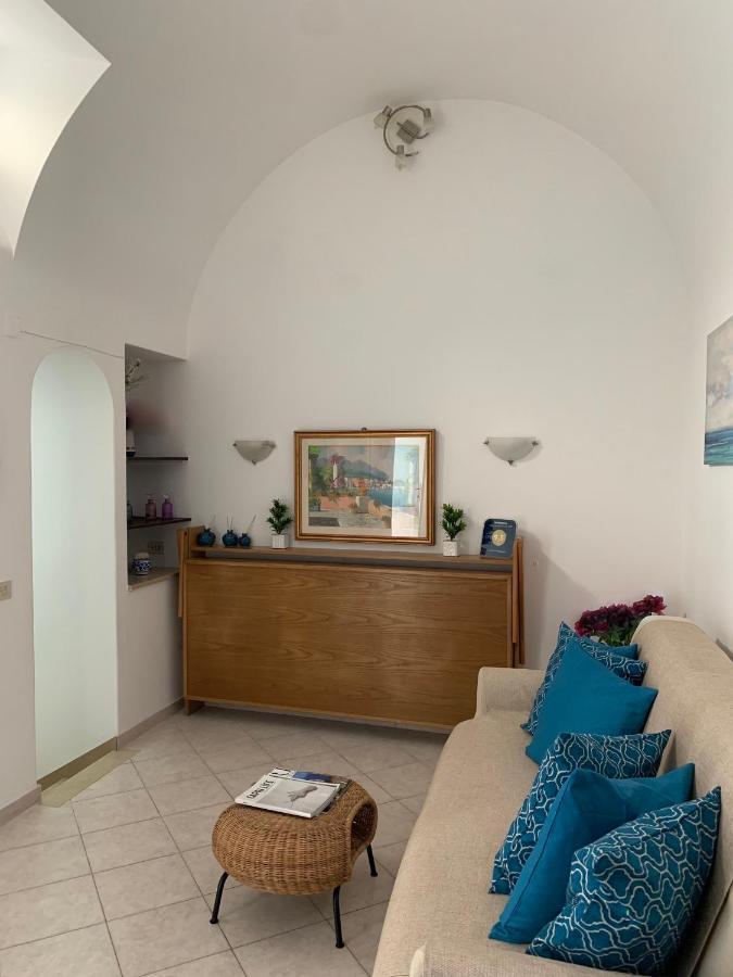 Casa Ilaria - Appartamento In Piazzetta Capri Ngoại thất bức ảnh